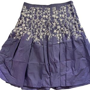 Ann Taylor Skirt with Embroidery Size 8